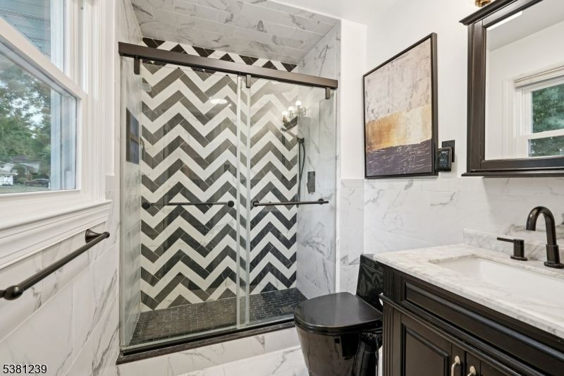 Bathroom, Interior, Marble, Marble Walls