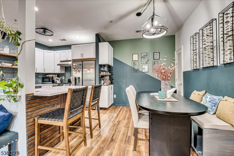 Dining room, Interior, Kitchen, Pendant Lights, Recessed Lighting, Wood Texture Flooring