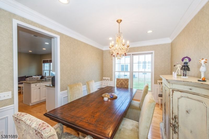 Chandelier, Dining room, Interior, Recessed Lighting, Wood Texture Flooring