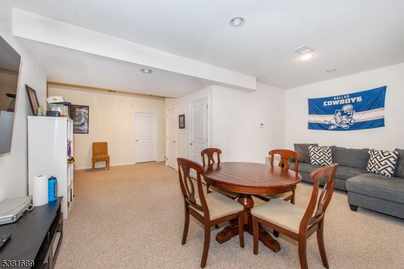 Dining room, Interior, Recessed Lighting