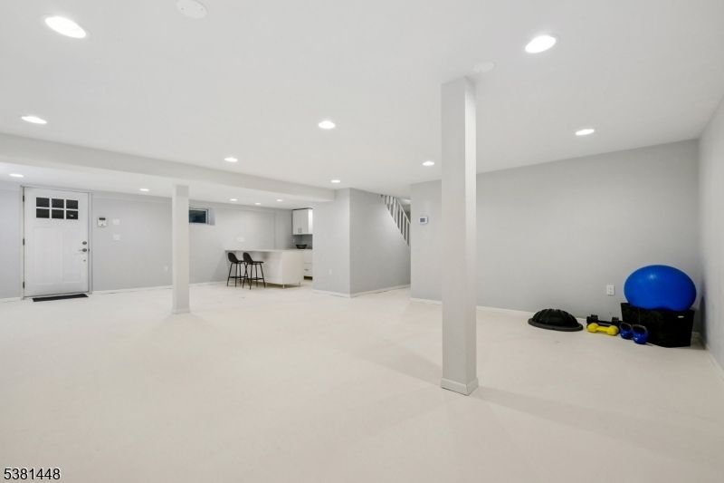 Fitness Equipment, Interior, Recessed Lighting