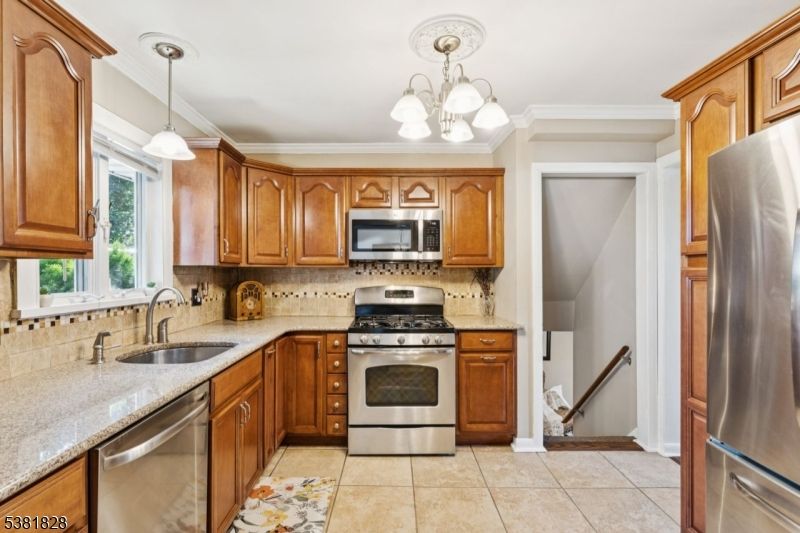 Interior, Kitchen, Pendant Lights, Stainless Steel Appliances