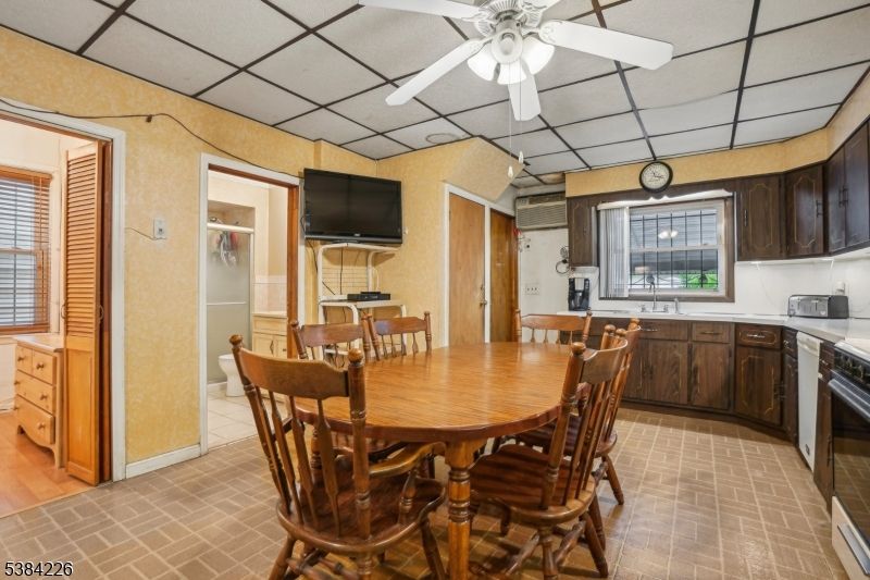 Dining room, Interior, Kitchen