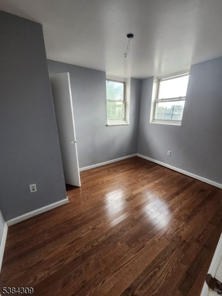 Empty room, Interior, Pendant Lights, Wood Texture Flooring