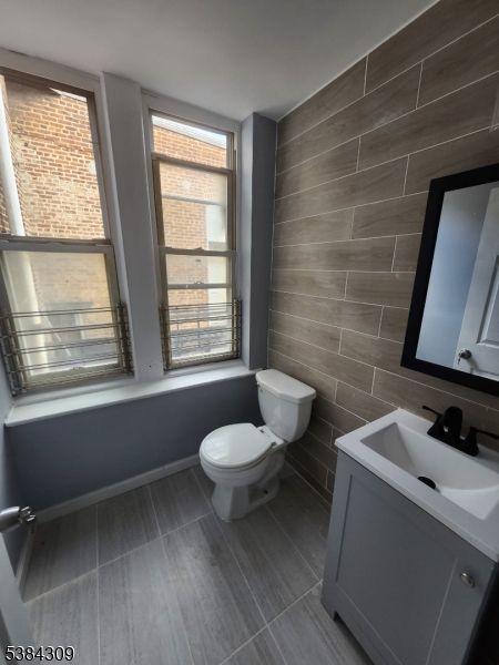 Bathroom, Interior, Wood Texture Flooring, Wooden Walls