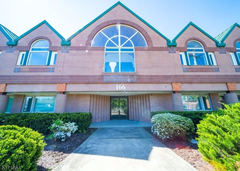 Exterior, Facade, Brick Facade, Brick Traditional