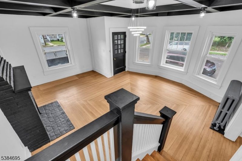 Interior, Pendant Lights, Wood Texture Flooring