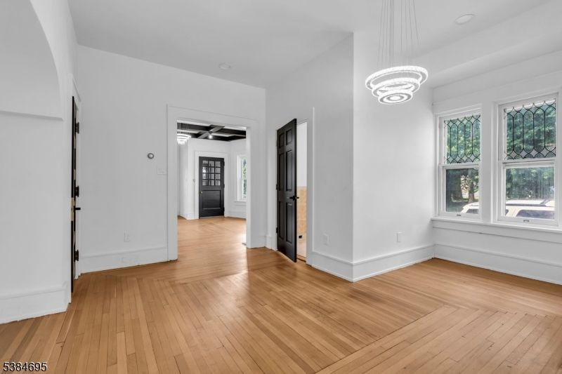 Empty room, Interior, Pendant Lights, Wood Texture Flooring