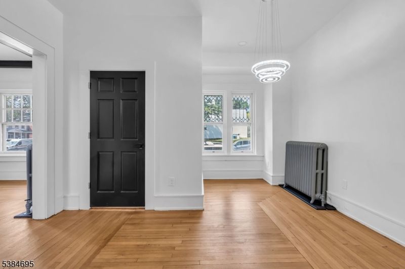 Interior, Pendant Lights, Wood Texture Flooring