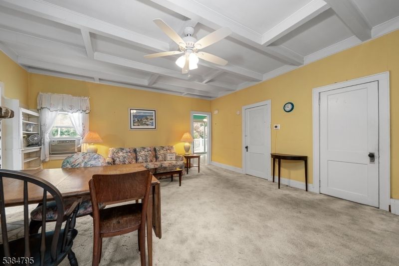 Dining room, Interior