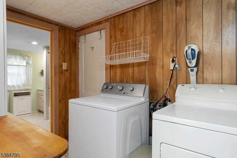 Interior, Recessed Lighting, Utility Closets, Washer, Wooden Walls