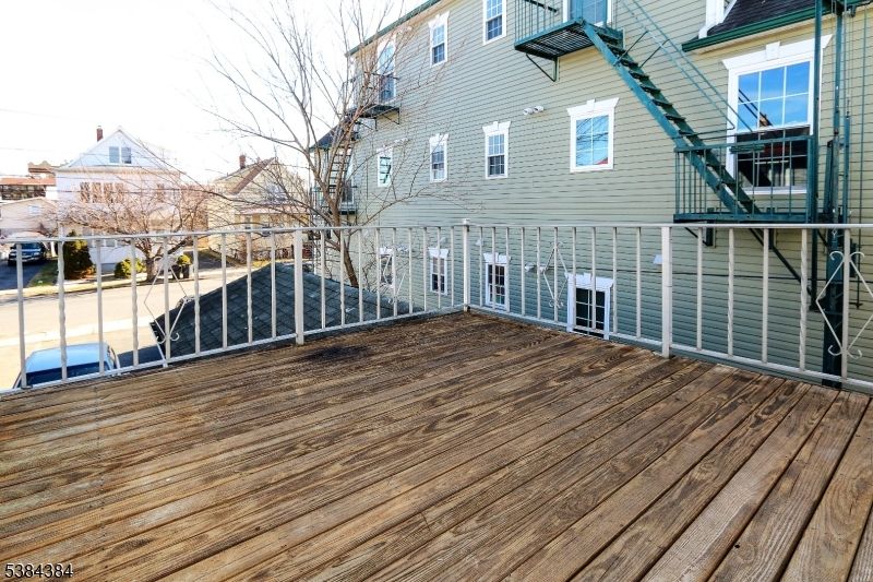 Exterior, Wood Texture Flooring