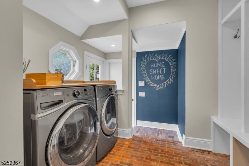 Interior, Recessed Lighting, Washer