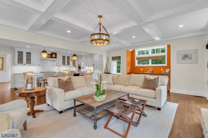 Chandelier, Interior, Kitchen, Living room, Pendant Lights, Recessed Lighting, Wood Texture Flooring