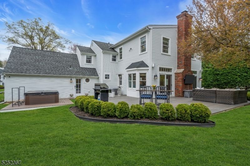 Backyard, Exterior, Hot Tub