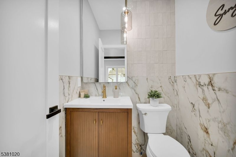 Bathroom, Interior, Marble Walls