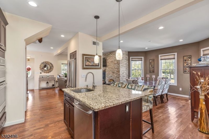 Dining room, Interior, Kitchen, Pendant Lights, Recessed Lighting, Wood Texture Flooring