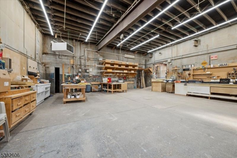 Garage, Interior, Washer