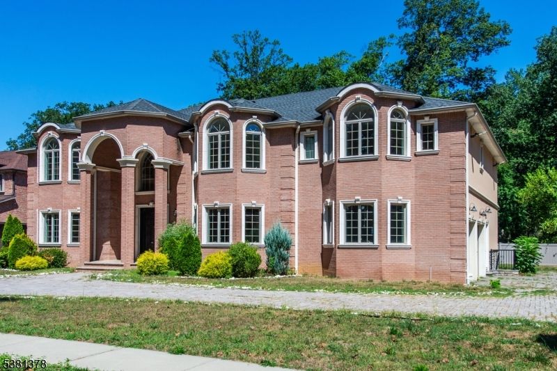 Exterior, Facade, Brick Facade, French Provincial