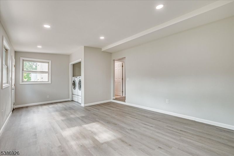 Empty room, Interior, Recessed Lighting, Washer, Wood Texture Flooring