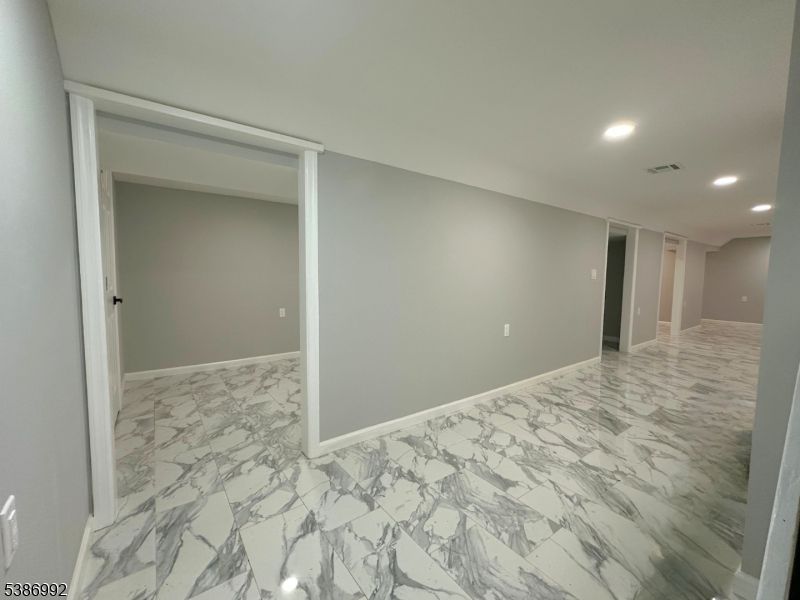 Empty room, Interior, Marble, Recessed Lighting