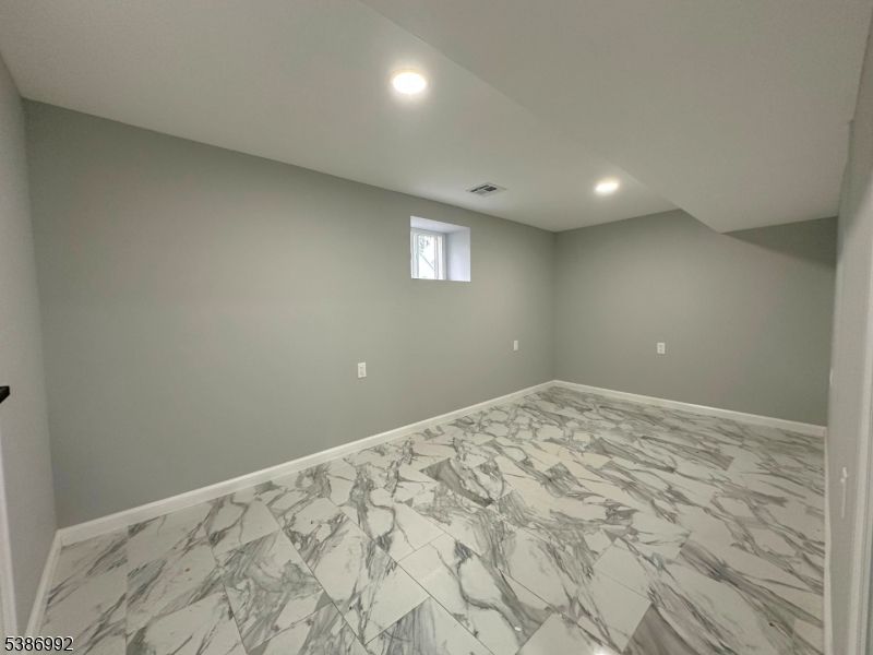 Empty room, Interior, Marble, Recessed Lighting