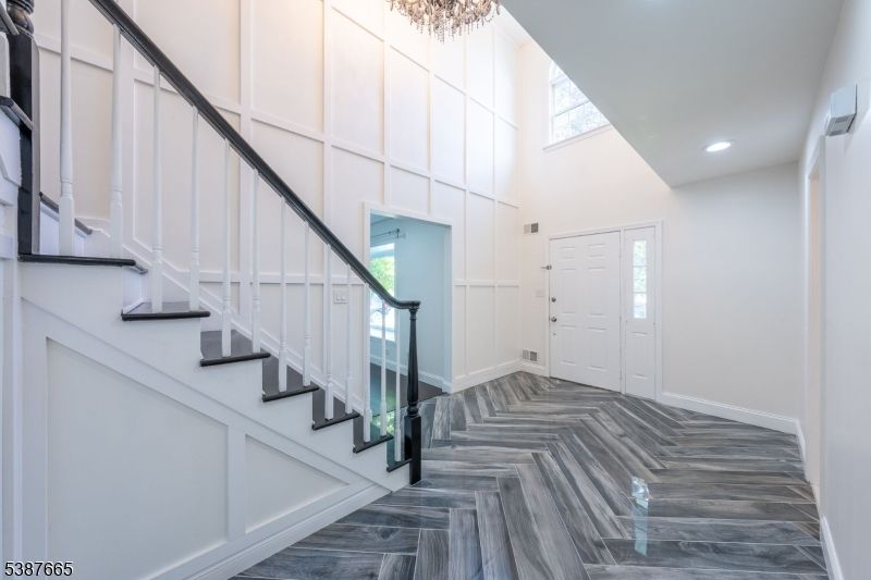 Chandelier, Interior, Recessed Lighting, Wood Texture Flooring