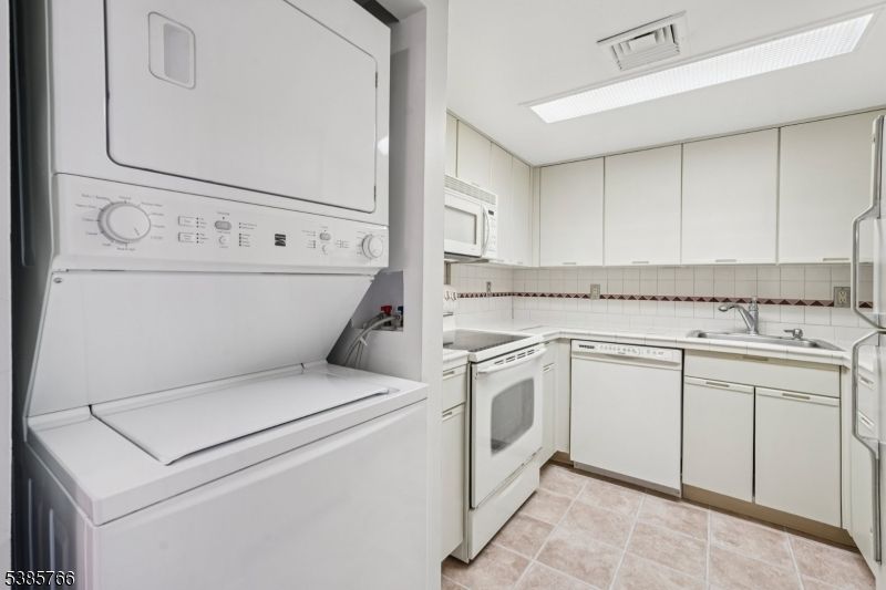 Interior, Kitchen, Washer