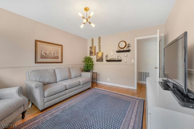 Interior, Living room, Pendant Lights, Wood Texture Flooring