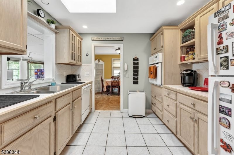 Dining room, Interior, Kitchen, Recessed Lighting
