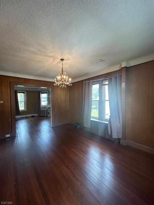 Chandelier, Empty room, Interior, Wood Texture Flooring