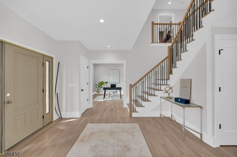 Interior, Recessed Lighting, Wood Texture Flooring