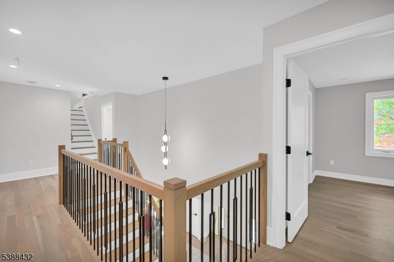 Interior, Pendant Lights, Recessed Lighting, Wood Texture Flooring