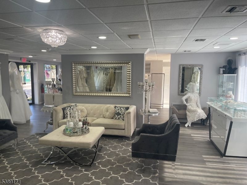 Chandelier, Interior, Living room, Recessed Lighting