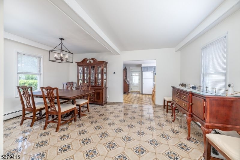 Chandelier, Dining room, Interior, Pendant Lights