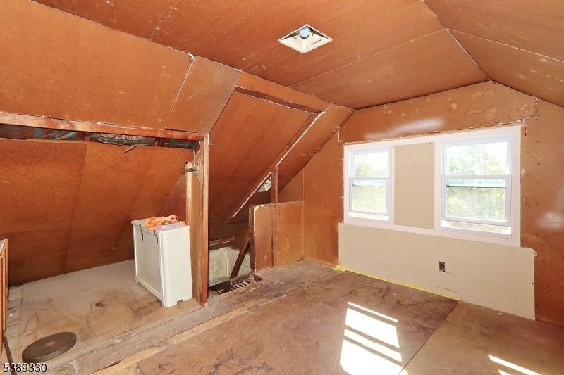 Empty room, Interior, Wooden Ceilings, Wooden Walls
