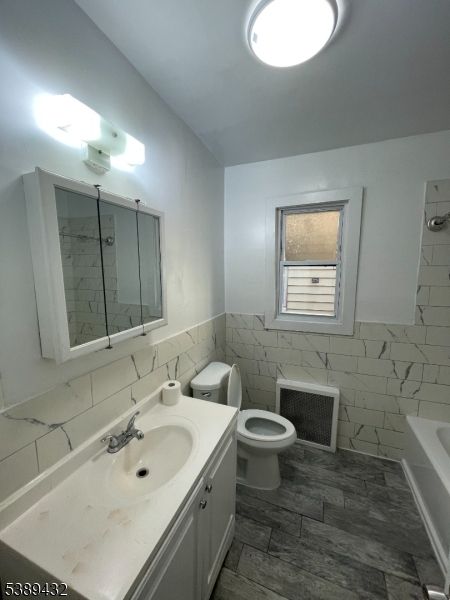 Bathroom, Interior, Wood Texture Flooring