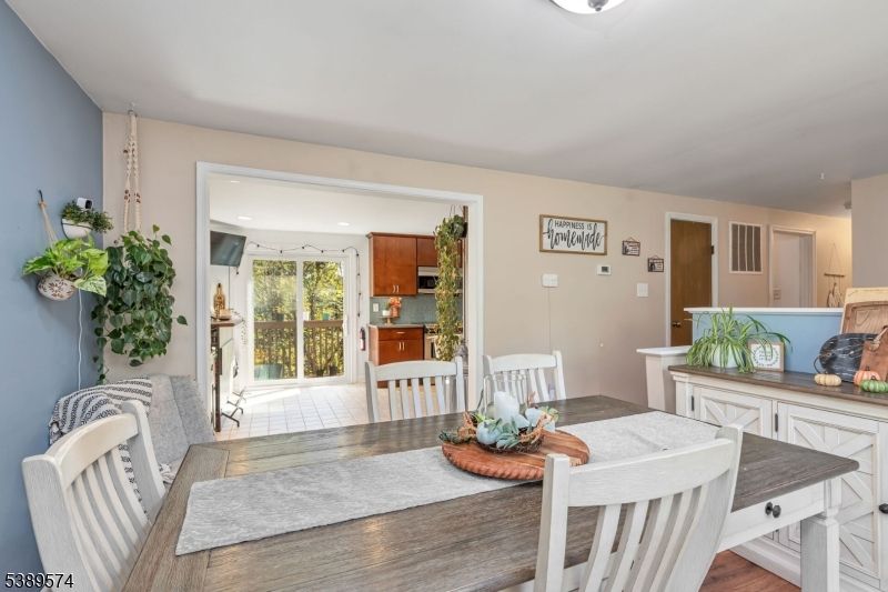 Dining room, Interior, Kitchen, Recessed Lighting, Wood Texture Flooring