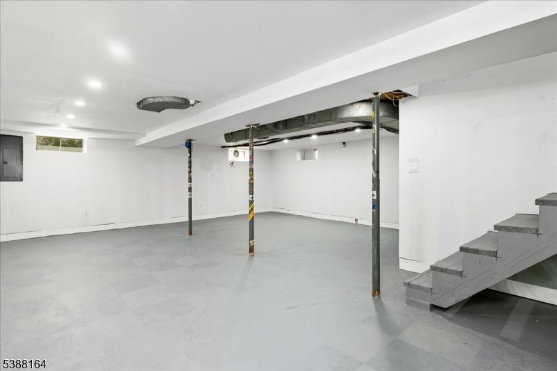 Garage, Interior, Recessed Lighting