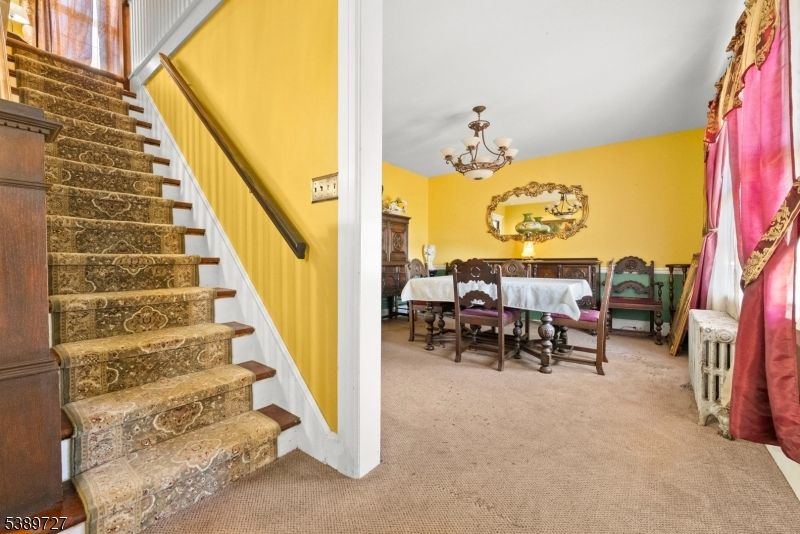Chandelier, Dining room, Interior