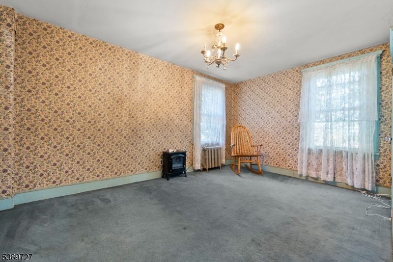 Chandelier, Empty room, Interior