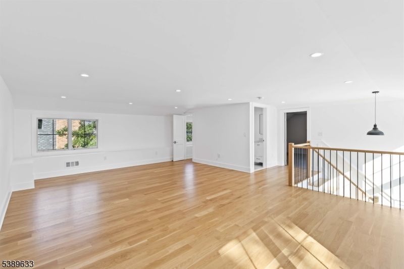 Empty room, Interior, Pendant Lights, Recessed Lighting, Wood Texture Flooring