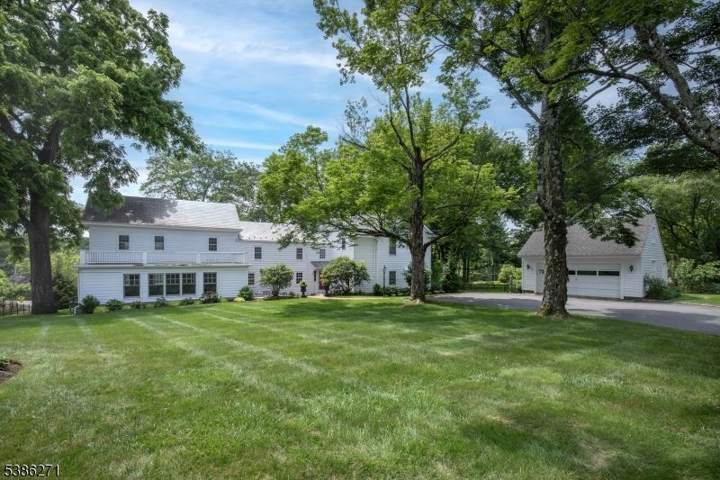 Backyard, Detached Garage, Exterior