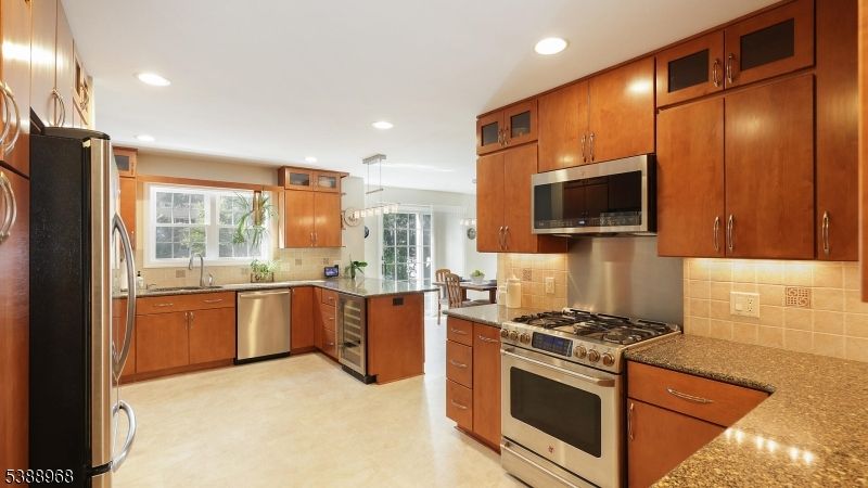 Interior, Kitchen, Pendant Lights, Recessed Lighting, Stainless Steel Appliances