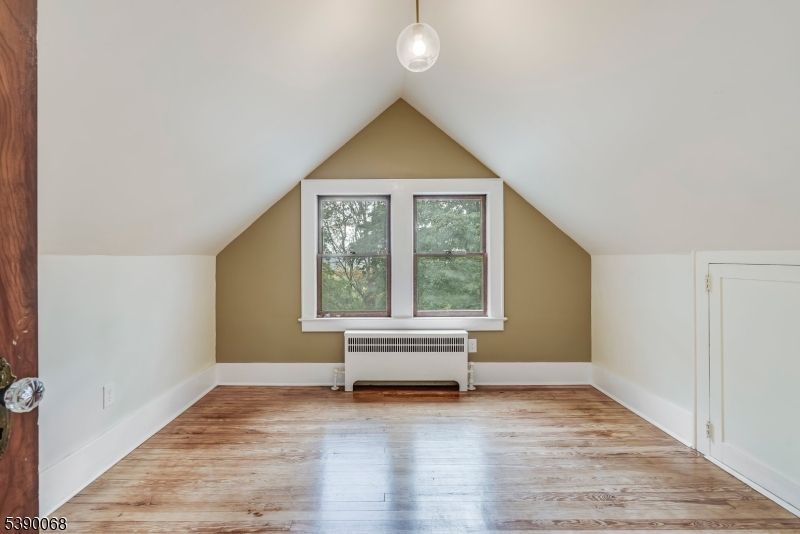 Empty room, Interior, Pendant Lights, Wood Texture Flooring