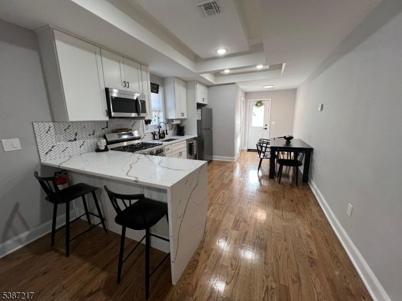 Dining room, Interior, Kitchen, Recessed Lighting, Wood Texture Flooring