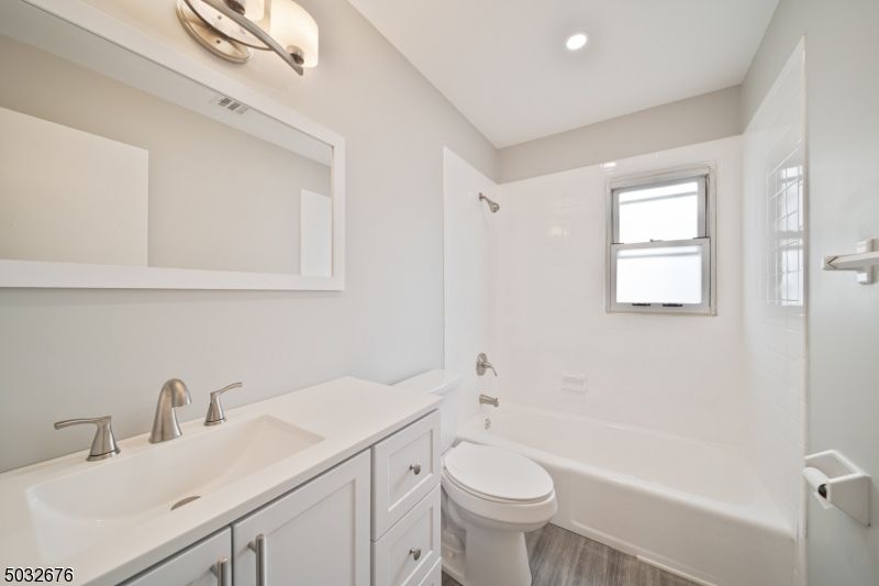 Bathroom, Interior, Recessed Lighting, Wood Texture Flooring