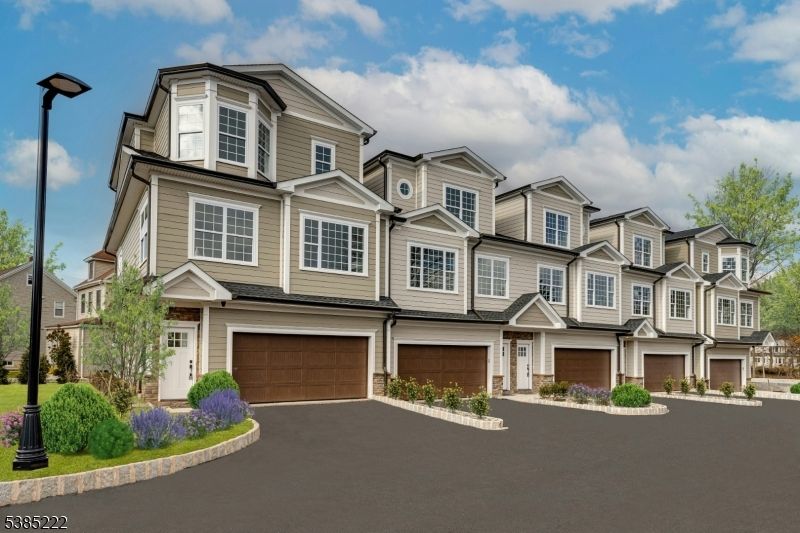 Attached, Exterior, Facade, Rowhouse