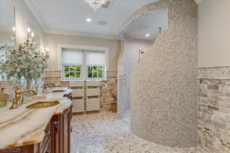 Bathroom, Interior, Recessed Lighting, Stone Walls
