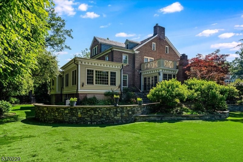 Backyard, Exterior, Facade, Brick Facade, Queen Anne Victorian